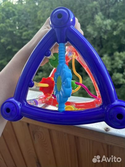 Развивающие игрушки для малышей