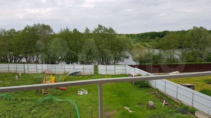 Дом 420 м² на участке 23 сот.