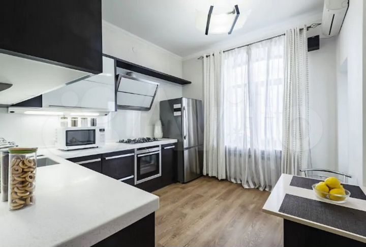 3-к. квартира, 79 м², 2/4 эт.