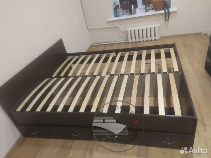 Кровать двухспальная