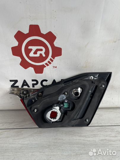 Toyota Camry v55 Фонарь внутренний левый