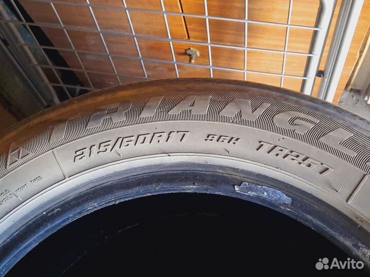 Triangle TR257 215/60 R17 96H