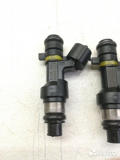 Форсунка топливная Nissan X-Trail NT31 MR20DE