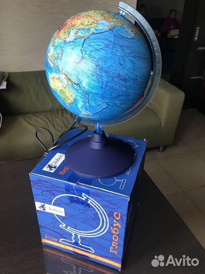 Интерактивный глобус с подсветкой