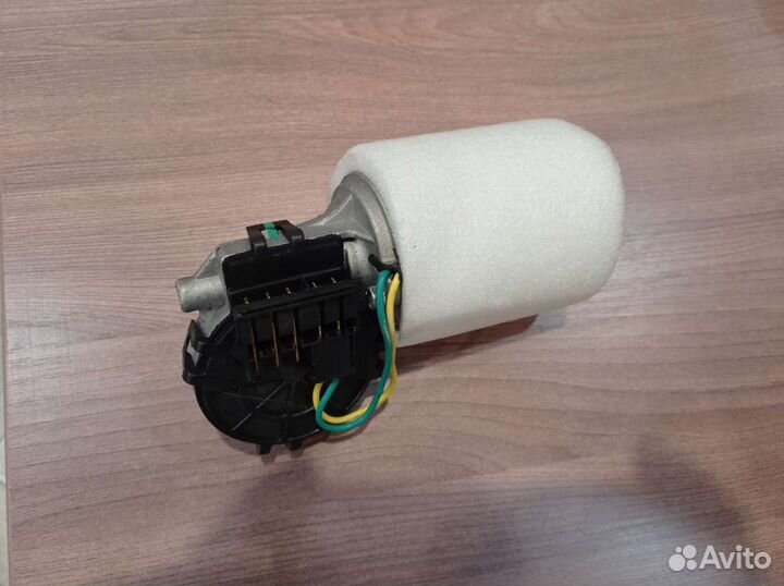 Моторчик стеклоочистителя ford focus 1