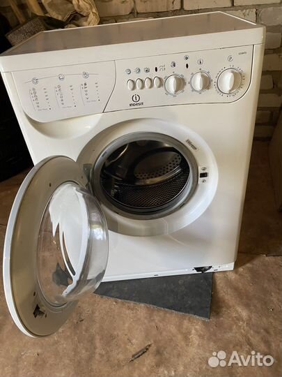 Стиральная машина indesit
