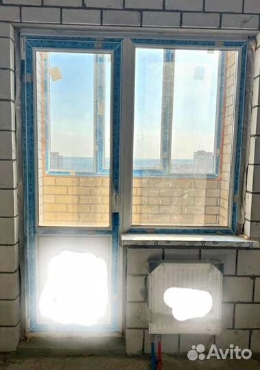 Новая балконная дверь с окном