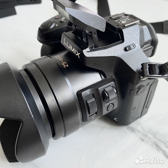 Цифровая фотокамера Panasonic Lumix DMC-FZ300