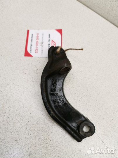 Кронштейн генератора Mazda Bongo SE28M RF