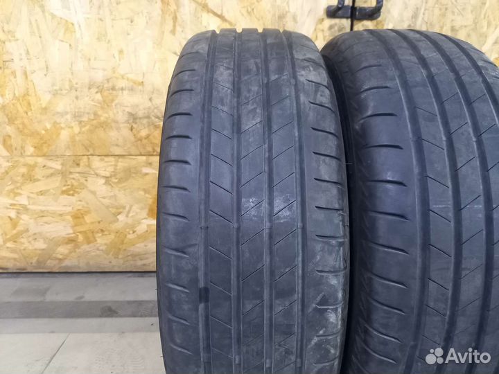 Bridgestone Turanza T005 215/65 R16
