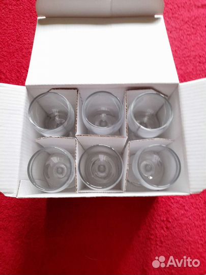 Рюмки на ножке