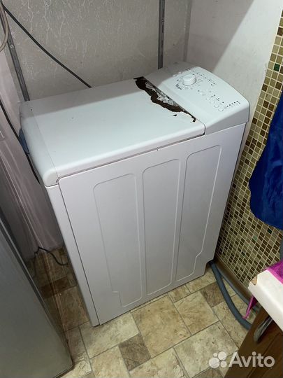 Стиральная машина с вертикальной загрузкой