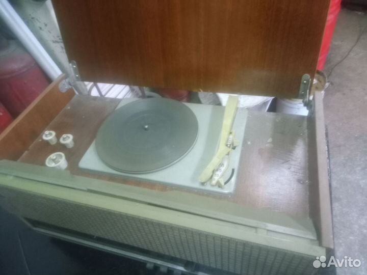 Радиола рекорд 353