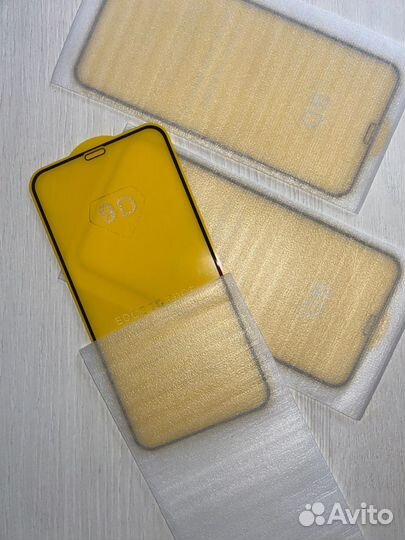 Защитное стекло на iPhone 11/XR