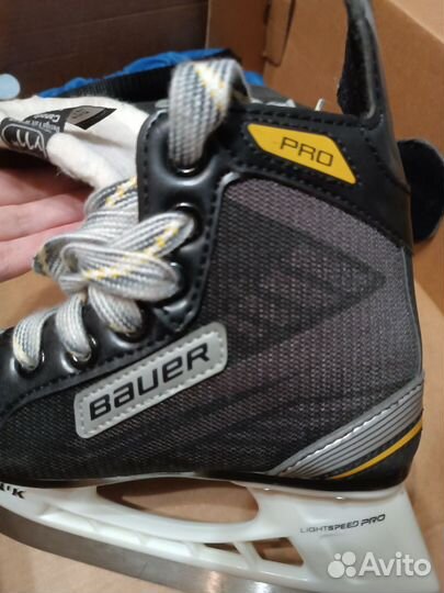 Хоккейные коньки bauer