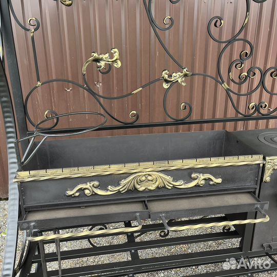 Мангал с печью под казан и крышей