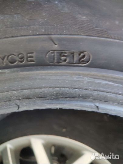 Kumho I'Zen KW22 215/55 R17 98