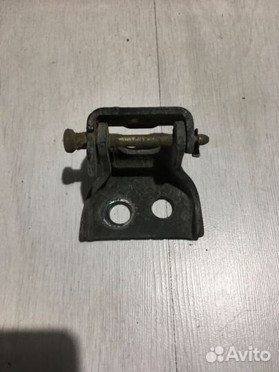 Петля двери peugeot 307 1.6 ат хетчбек