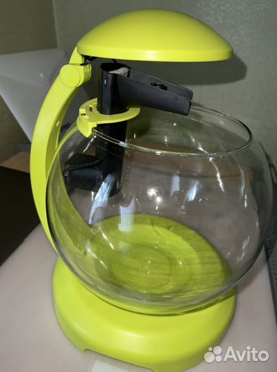 Аквариум с фильтром и светом