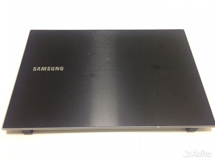 Крышка матрицы ноутбука Samsung NP305V5A
