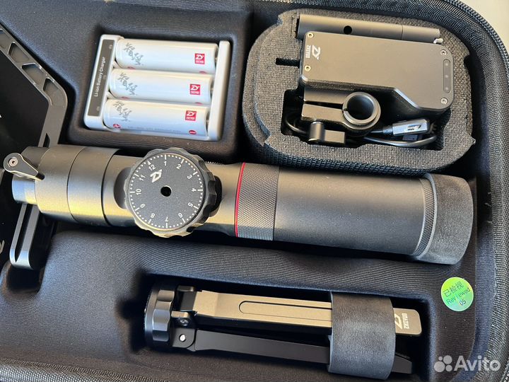 Трехосевой подвес Zhiyun Tech Crane 2 (V3)