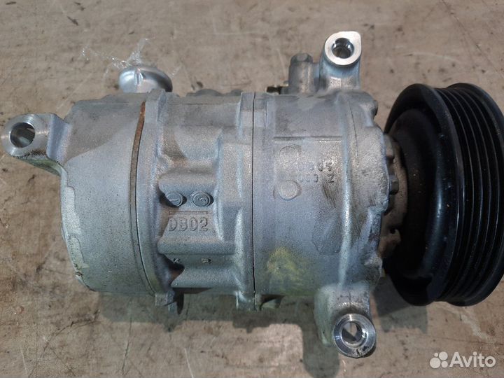 Компрессор кондиционера Mercedes A180 W176 270.910