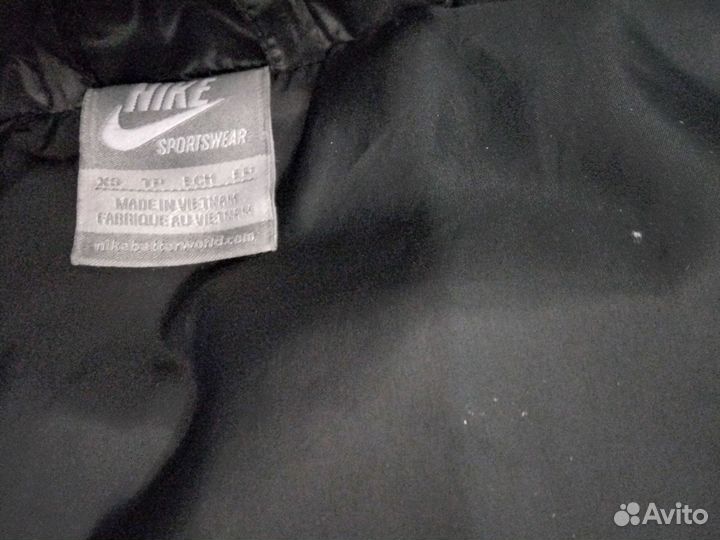 Пуховик женский 42 Nike
