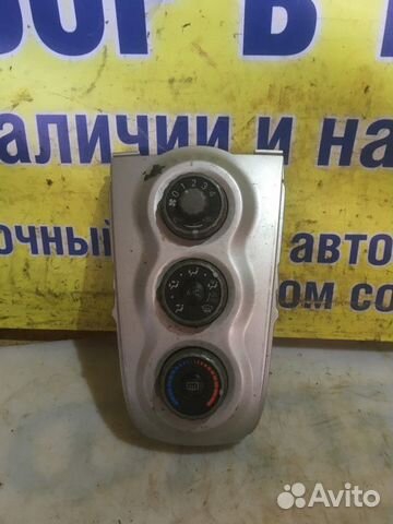 Блок управления климатом Toyota Yaris