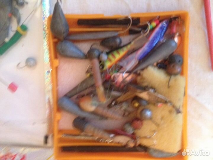 Блесна,крючки,балансиры