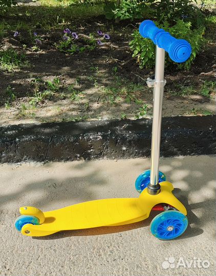 Самокат детский трехколесный kreiss