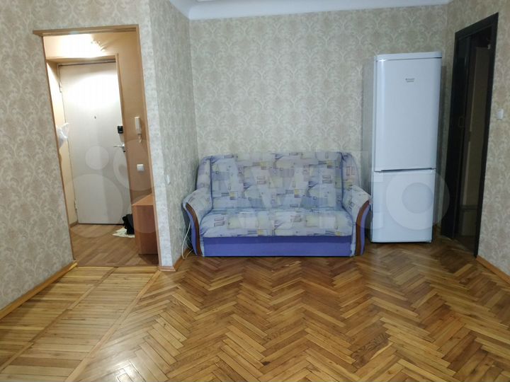 2-к. квартира, 42 м², 3/5 эт.