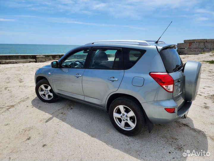 Toyota RAV4 2.0 AT, 2007, 252 000 км