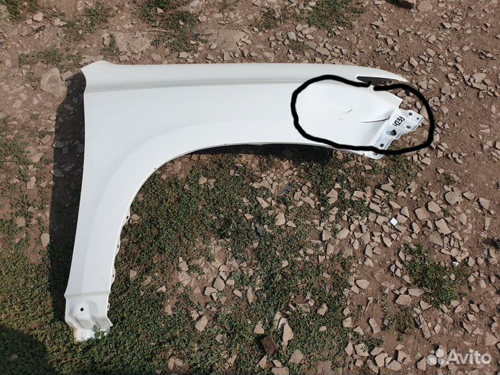 Крыло переднее правое Land Cruiser Prado