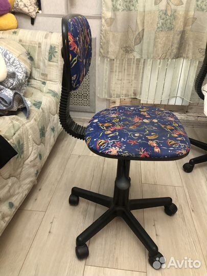 Стулья детские на колесах