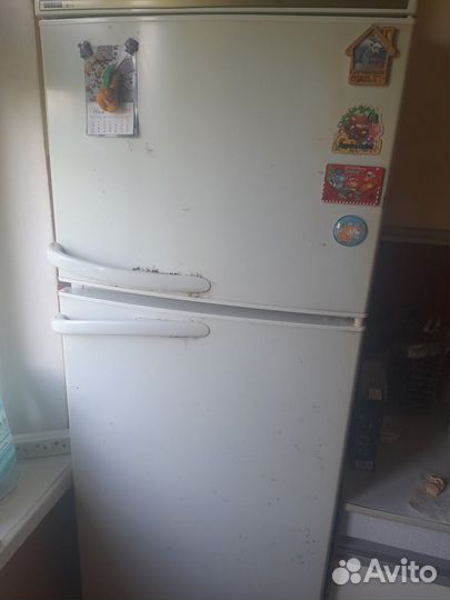 Холодильник атлант бу