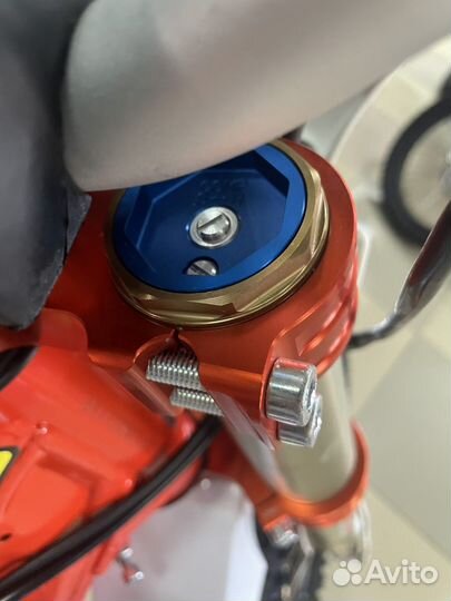 Мотоцикл kayo K6-R KYB 250 FCR