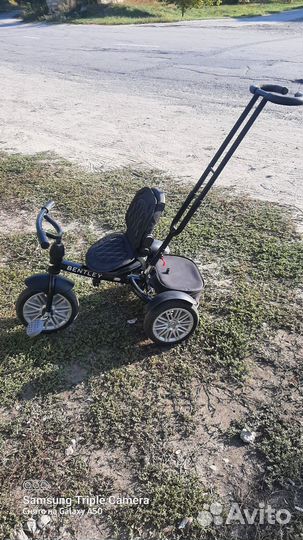 Детский велосипед с родительской ручкой