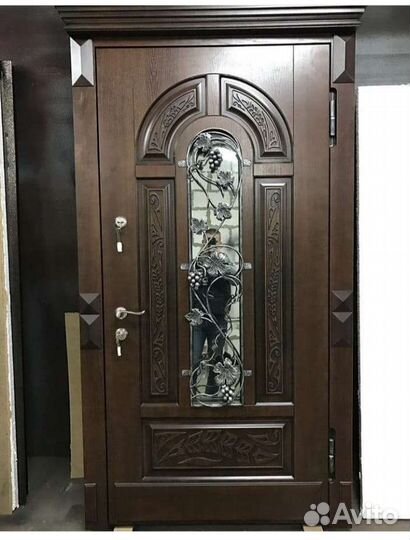 Дверь входная металлическая со стеклом 1511