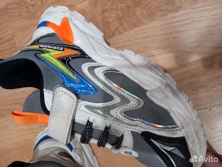 Кроссовки 35-36р