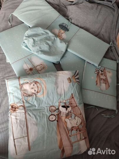 Комплект в кроватку (Бортики, одеяло, подушка)