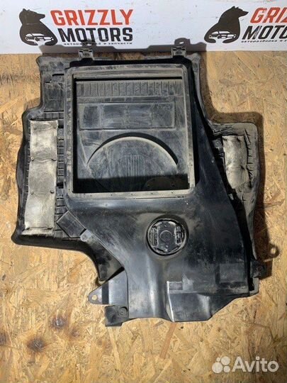 Декоративная крышка двигателя Mazda Cx-7 ER L3-VDT