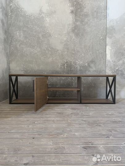 Тумбочка под телевизор в стиле лофт