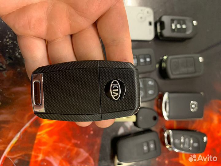 Выкидной ключ kia Sorento