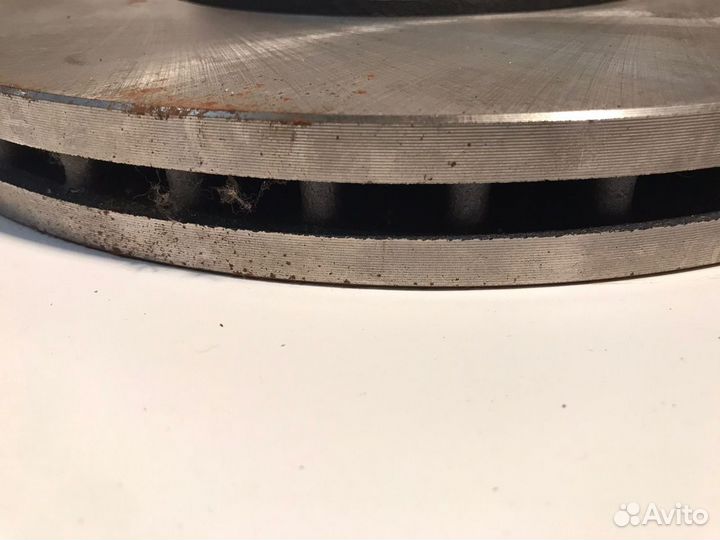 Диск тормозной передний