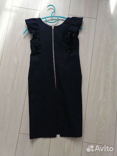 Школьная форма, платья для девочки 134 пакетом