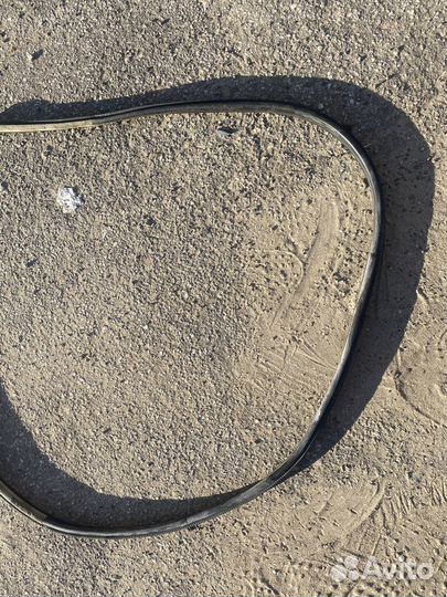 Уплотнитель передней правой двери Opel Vectra C