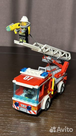 Lego city пожарная машина Оригинальный набор 60107