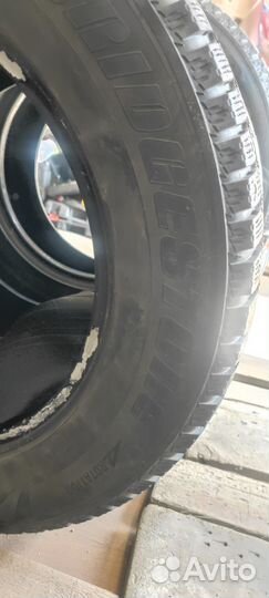 Продаются колёса Bridgestone 235/65R17 б/у 4колеса