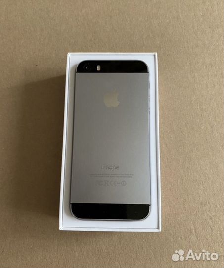 Телефон iPhone 5s