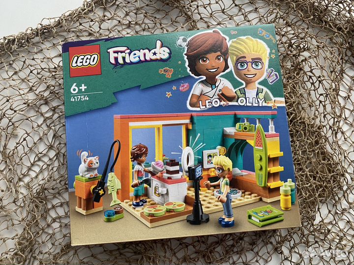 Lego Friends Комната Лео (41754)